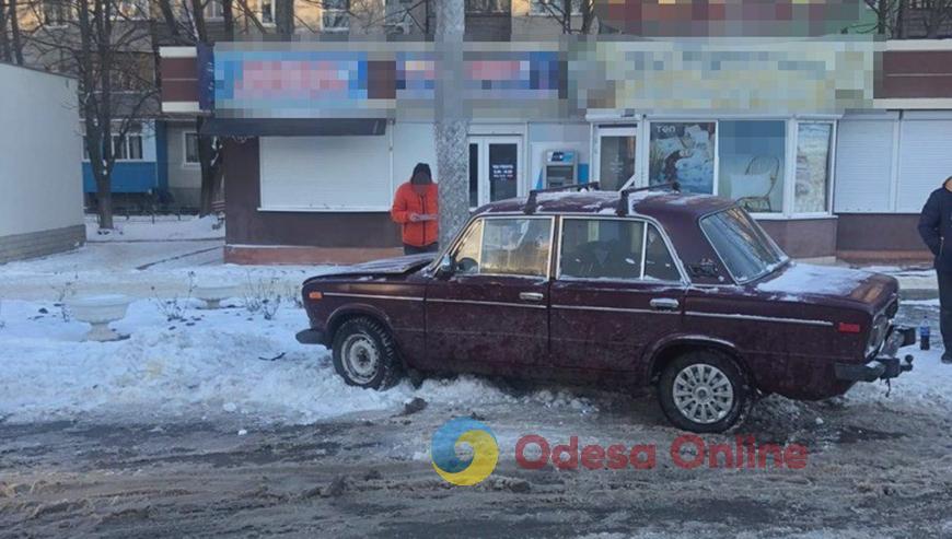 ДТП в Черноморске: во время буксировки авто вынесло на обочину, пострадал ребенок