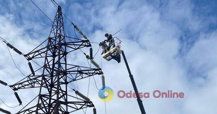 Последствия непогоды: энергетики вернули свет 35 тыс. абонентов в Одесской области
