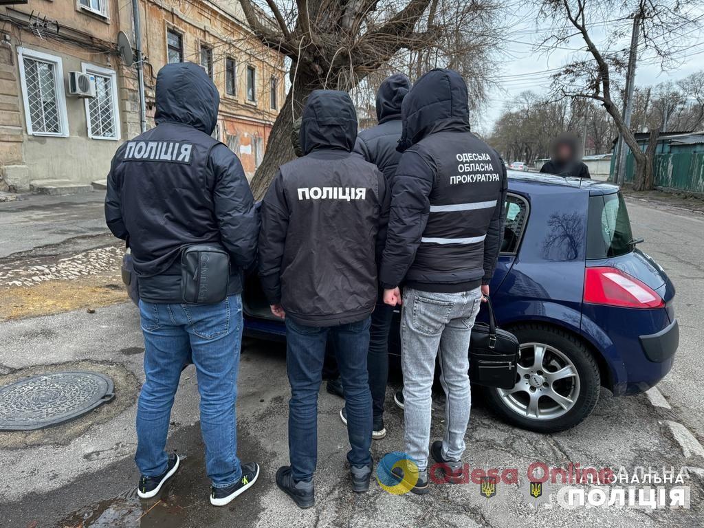 В Одессе поймали адвоката, обещавшего помочь избежать ответственности за вождение в нетрезвом состоянии