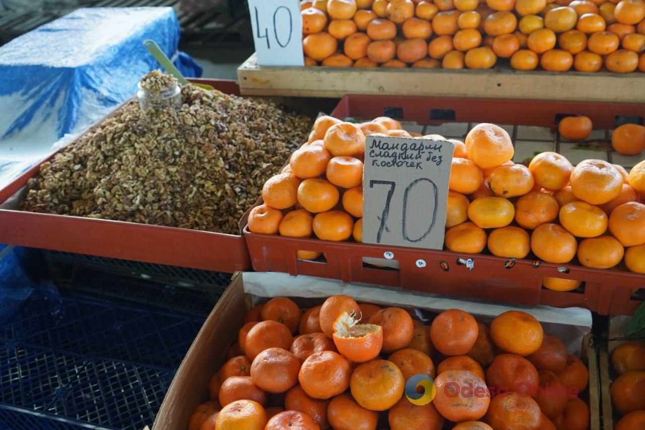 Авокадо, яйця та перець: суботні ціни на одеському “Привозі”