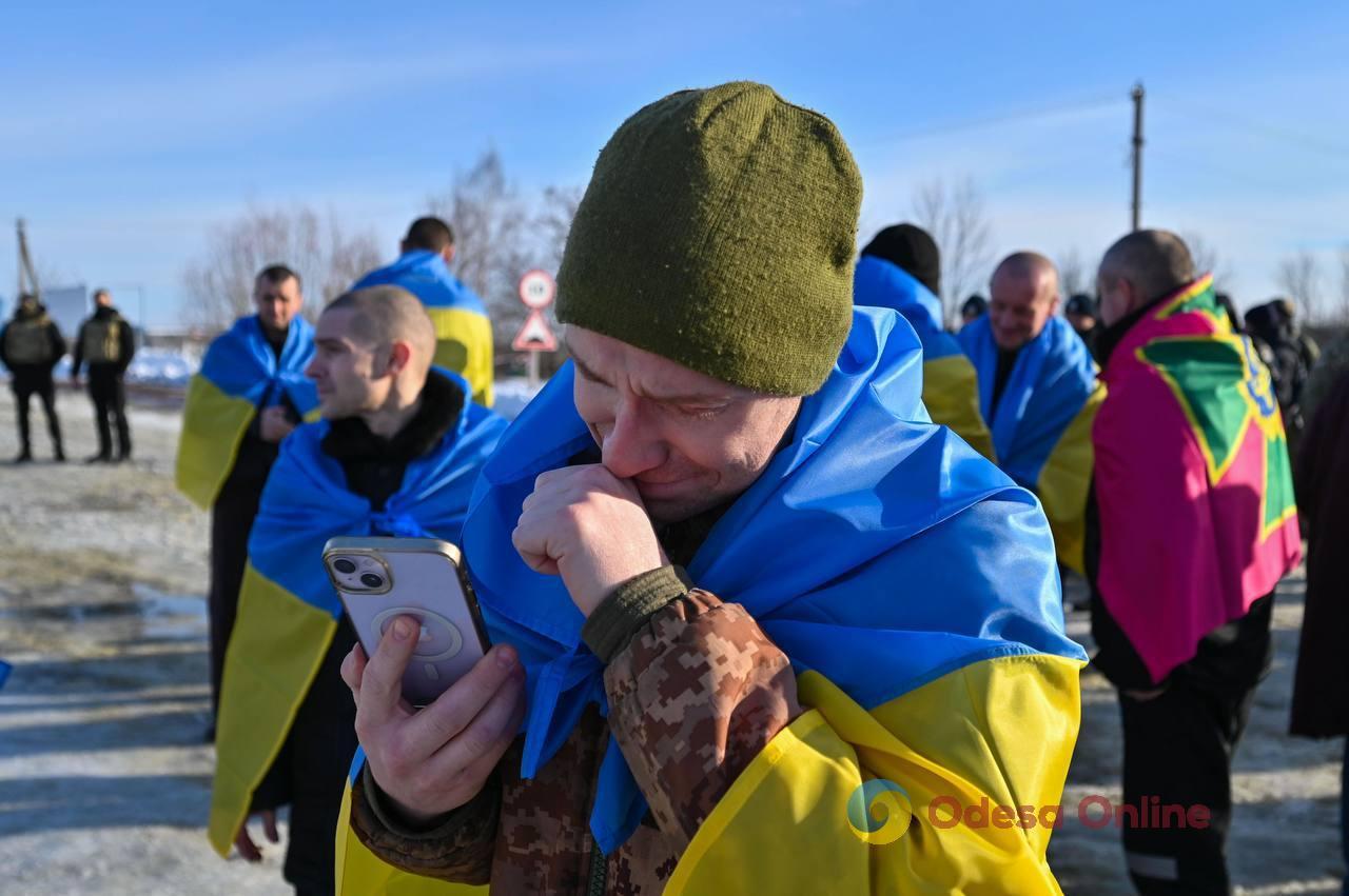 Обмен военнопленными 31 января: среди освобожденных — 8 пограничников из Одесской области