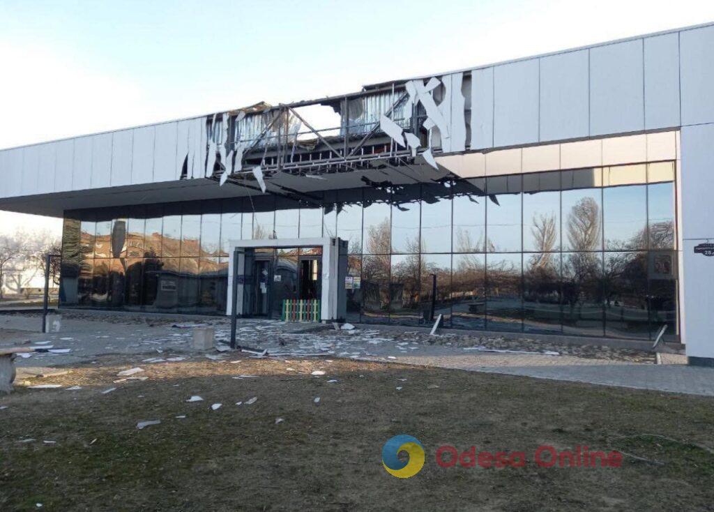 В Новой Каховке партизаны взорвали штаб партии «Единая Россия»