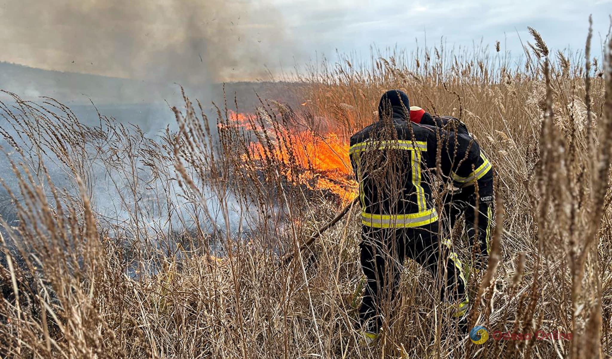 На Одещині вирують пожежі на відкритій місцевості