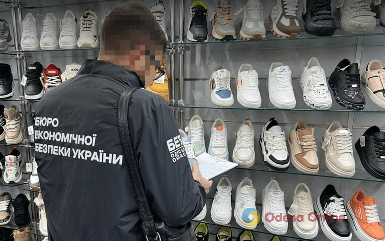 В Одесі вилучили партію підроблених кросівок на 140 мільйонів гривень