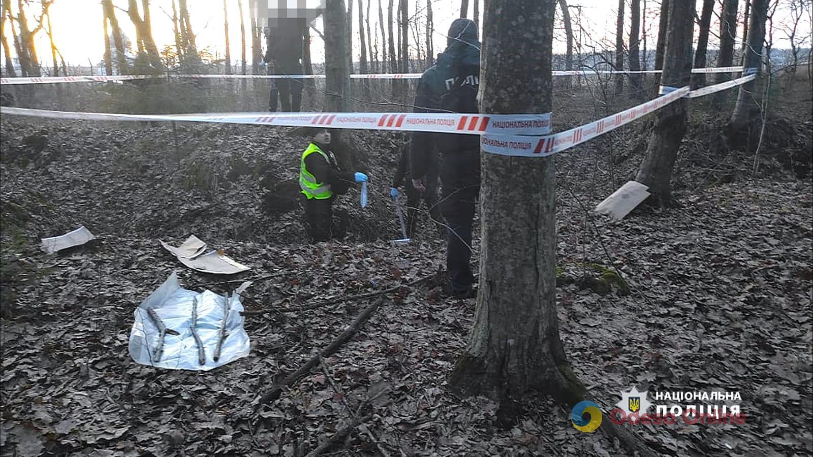 На Прикарпатье житель Одесской области задушил сестру и закопал ее тело