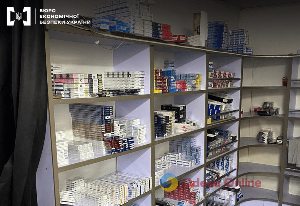 Одессит организовал сеть МАФов для продажи контрафактных сигарет – его будут судить