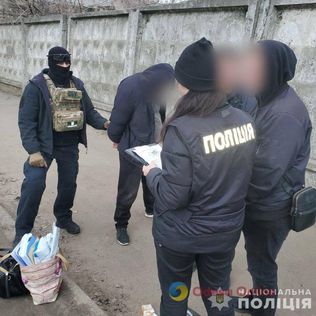 Одесса: фальшивый «сбушник» ограбил предпринимателя, собравшего 50 тысяч долларов для ВСУ