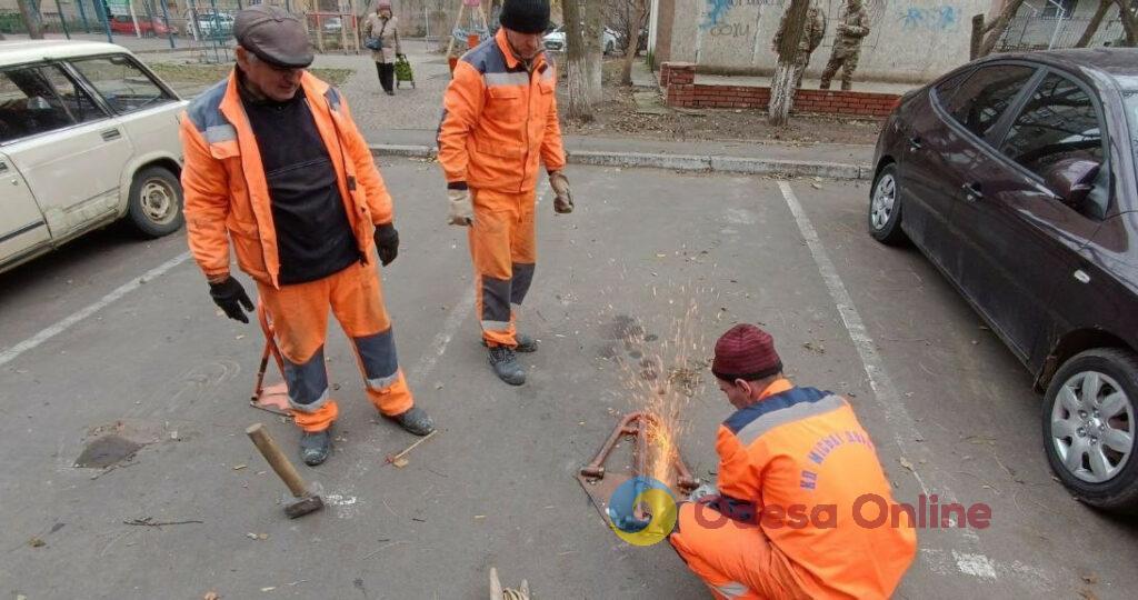 С начала в Одессе демонтировали 35 незаконно установленных юнипаркеров (фото)