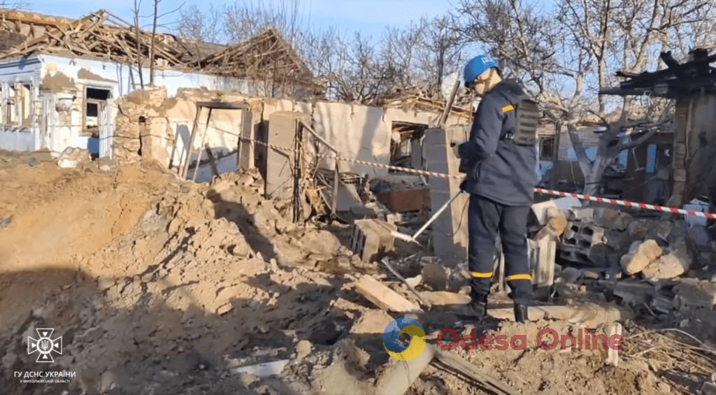 Ракетная атака по Украине: в Николаеве повреждены десятки домов, есть раненые и погибший (фото, видео)