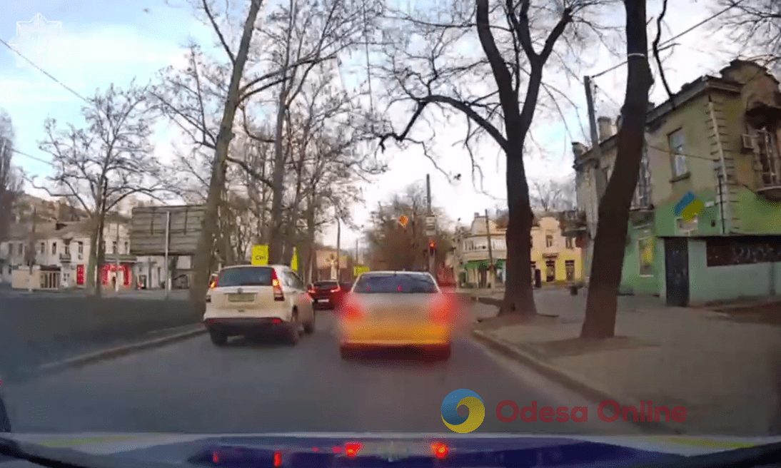 В Одессе патрульные ловили пьяного водителя (видео)