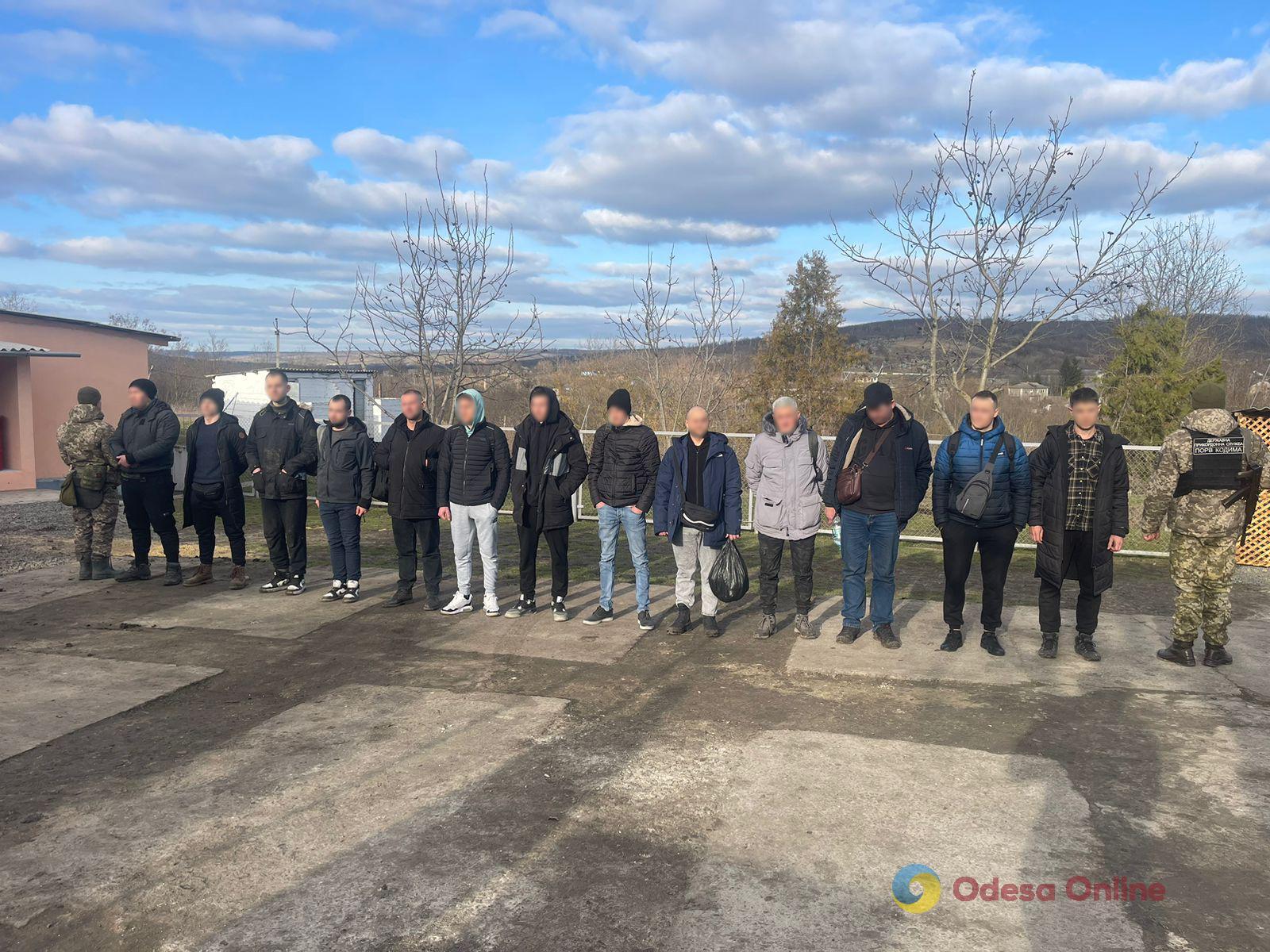 На Одещині спіймали 13 чоловіків, які планували незаконно потрапити до Молдови