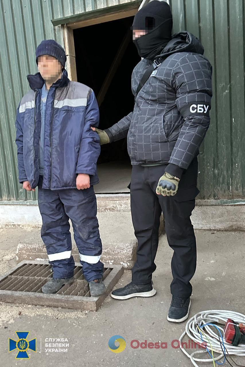 СБУ задержали предателя, который установил веб-камеры рядом с Николаевским морпортом