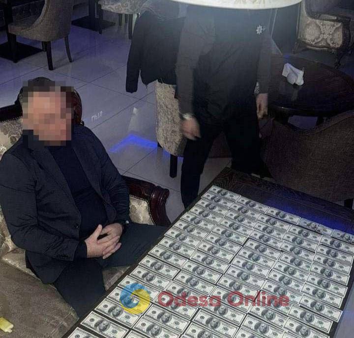 Депутат райсовета в Одесской области требовал с предпринимателя 20 тысяч долларов за решение «земельного вопроса»