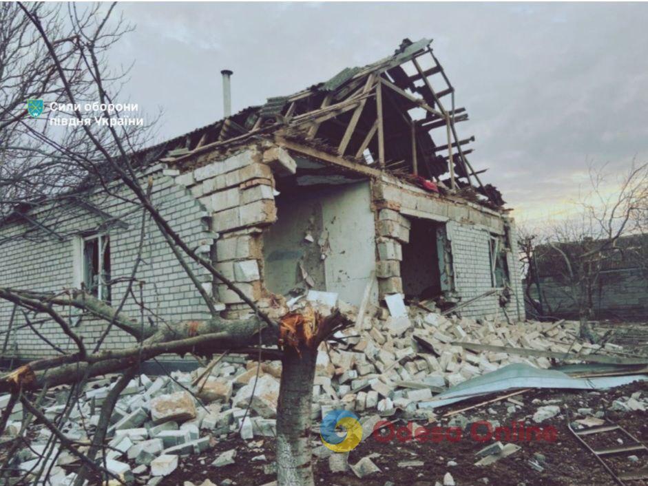 Окупанти обстріляли з РСЗВ село на Миколаївщині – постраждав чоловік, зруйновані два будинки