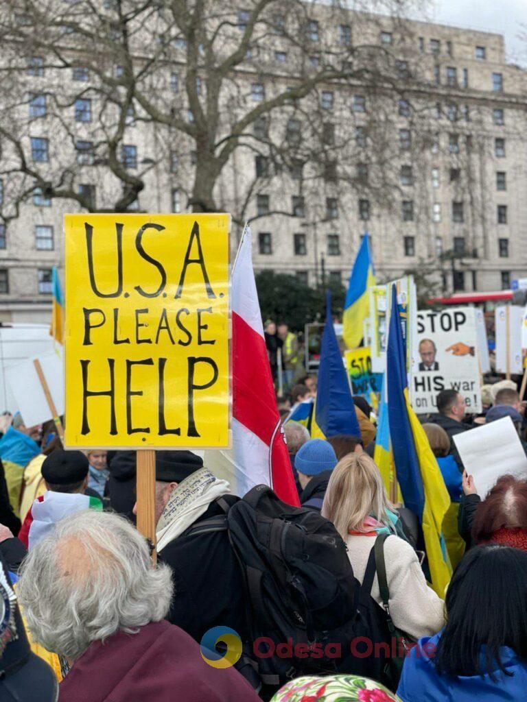 Два года полномасштабной войны: по миру проходят митинги в поддержку Украины