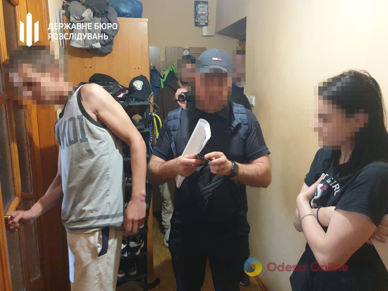 Перед судом предстанет полицейский, который открыл сеть борделей для иностранцев в центре Одессы