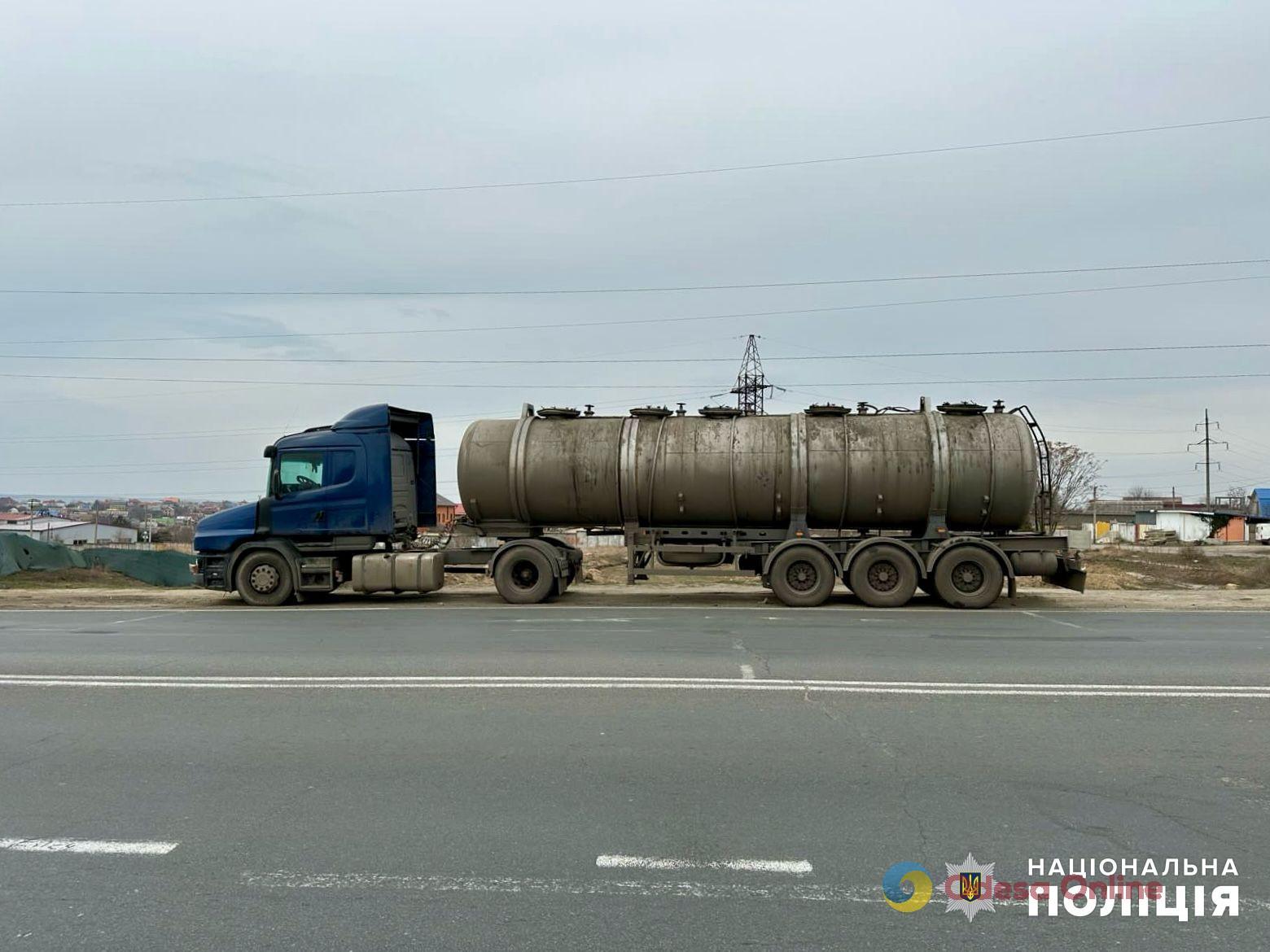 В Одессе грузовик сбил 15-летнюю девочку