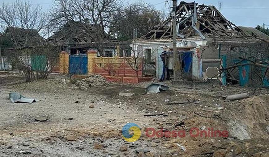 В Херсонской области в результате российских обстрелов один человек погиб и трое ранены