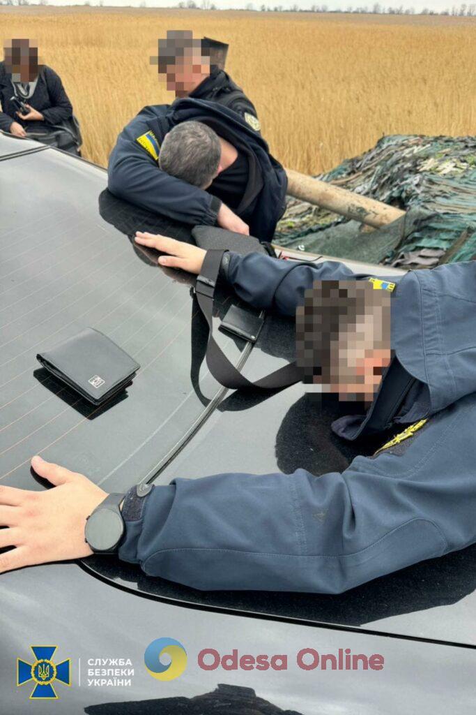 На Одещині затримали митника, який налагодив систему «відкатів» за вивезення незадекларованої готівки