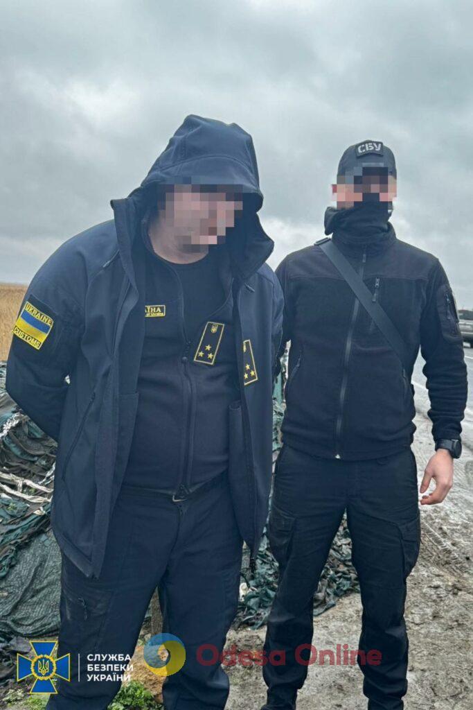 На Одещині затримали митника, який налагодив систему «відкатів» за вивезення незадекларованої готівки