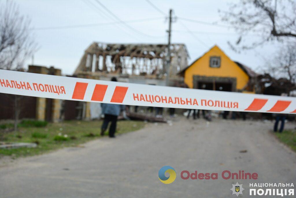 Последствия воздушной атаки в Николаеве: обломки дрона упали в частный сектор