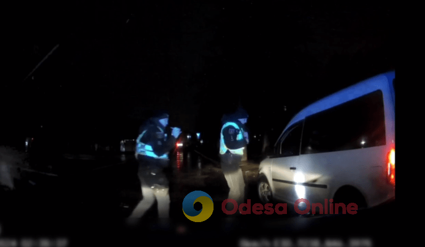 В Одесі під час комендантської години спіймали п’яного водія (відео)