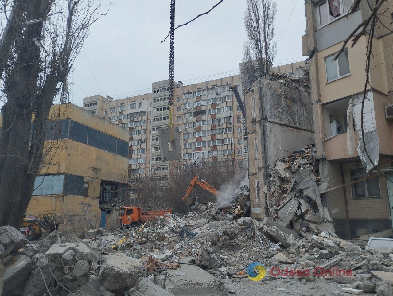 Последствия российской ночной атаки «шахедами» по Одессе (фото, видео)