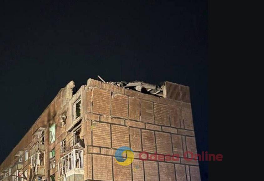 В Кривом Роге из-за российского удара загорелись две многоэтажки, есть погибшие