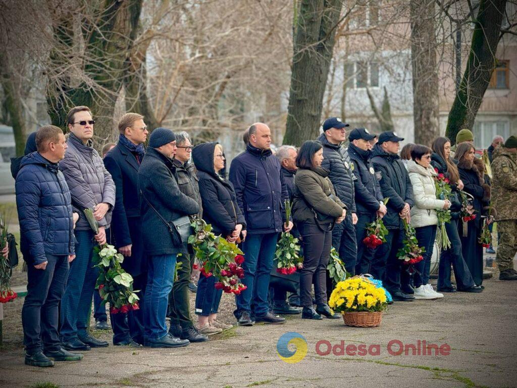 В Одессе провели в последний путь погибшего от ракетного удара бывшего вице-мэра Сергея Тетюхина
