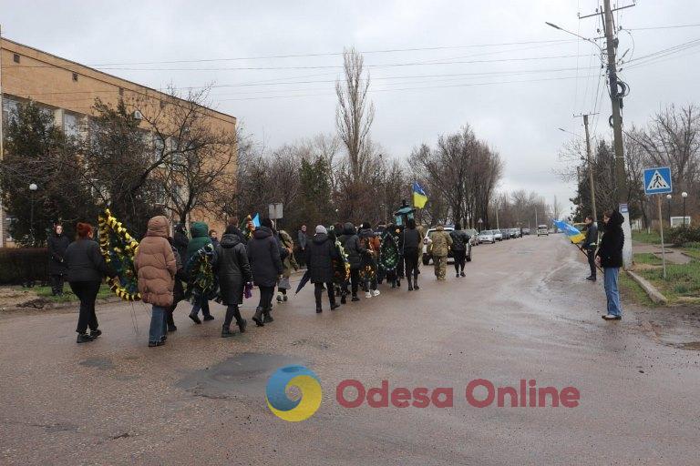 На Одещині провели в останній шлях 24-річного захисника, життя якого обірвала російська ракета