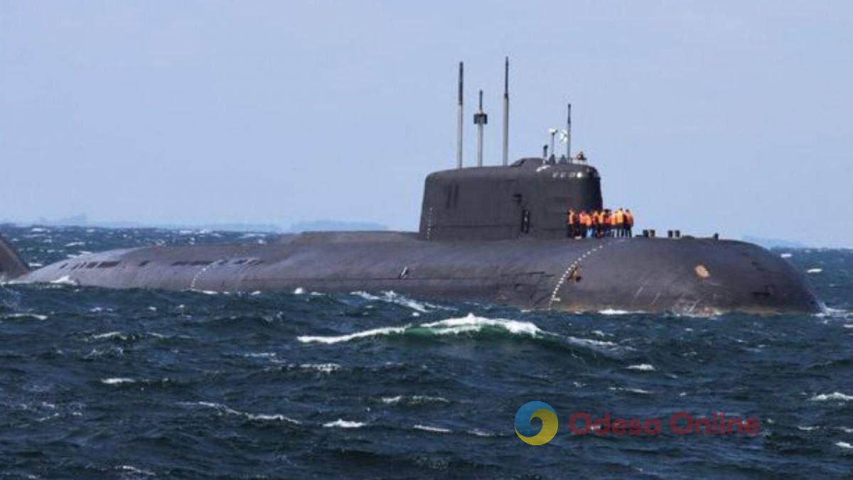 Після тривалої перерви росіяни вивели у Чорне море підводні ракетоносії