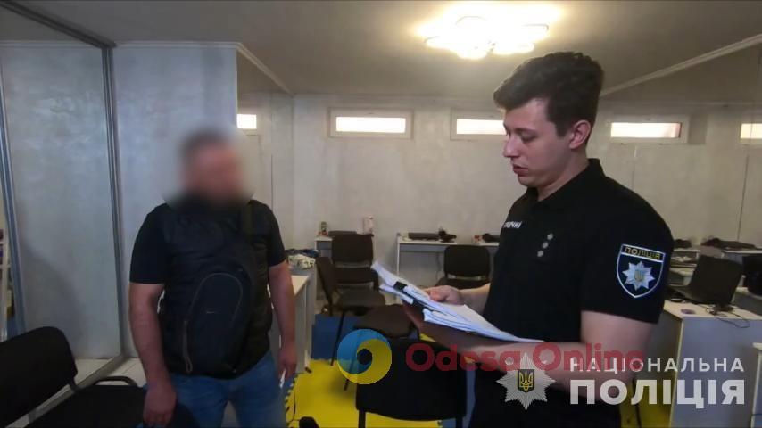 В Одессе ликвидировали call-центр: мошенники выманили у граждан Чехии 5,5 миллиона гривен