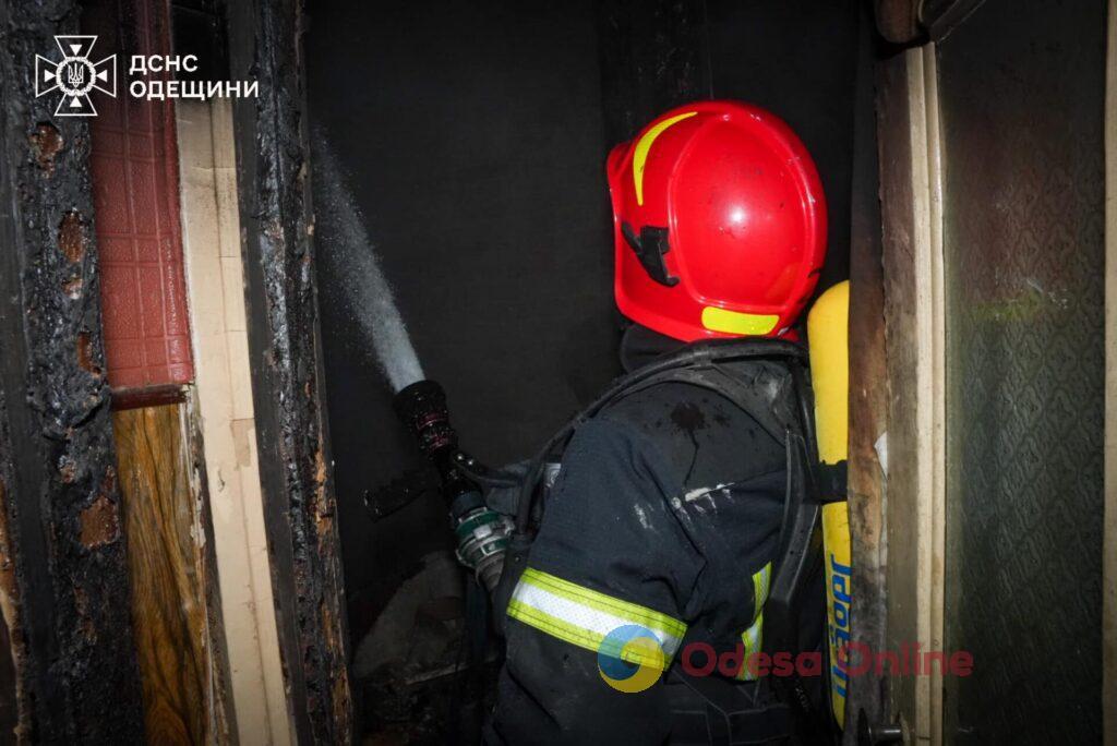 В центре Одессы горела квартира в четырехэтажном жилом доме