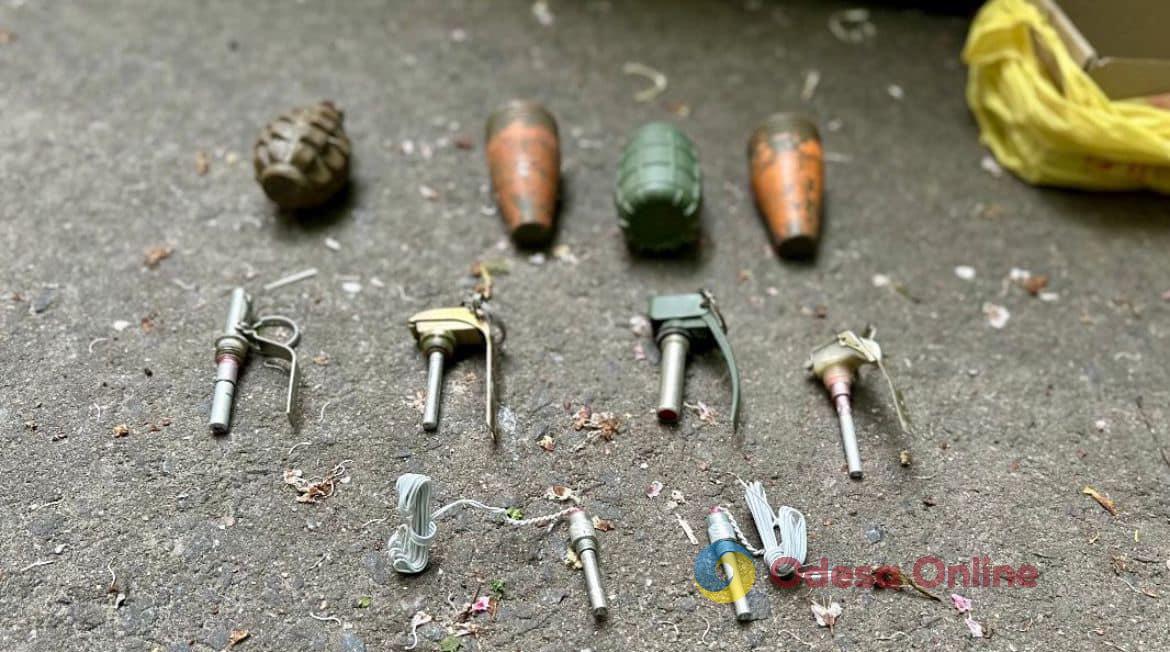 В Одессе 18-летний юноша торговал боеприпасами