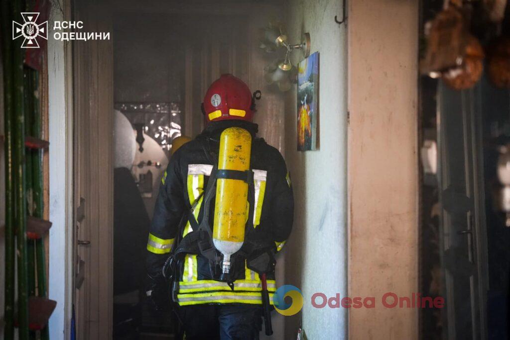 В Одессе горел жилой дом на Дерибасовской