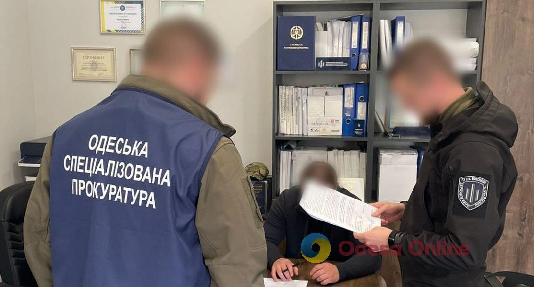 Разоблачили военнослужащих, которые помогали скрываться подозреваемым в расстреле полицейских в Винницкой области