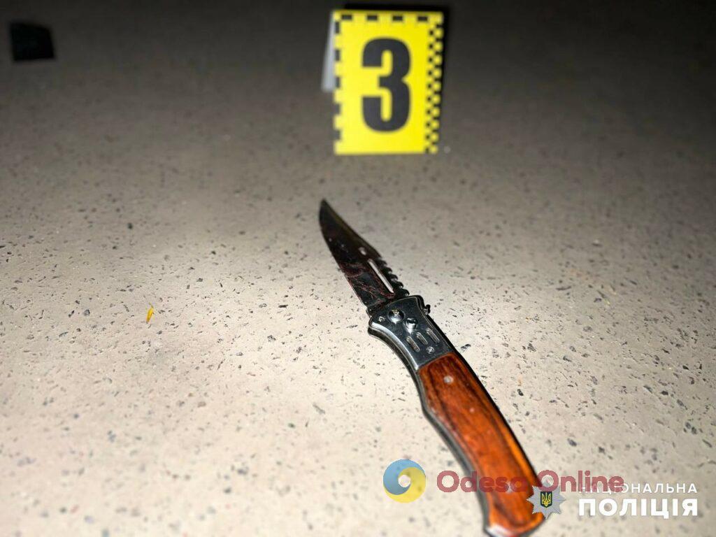 В Одесі тінейджер вдарив перехожого ножем за відмову купити алкоголь