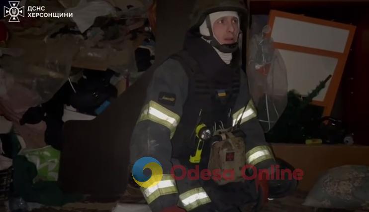 В Херсонской области спасатели попали под повторный российский обстрел