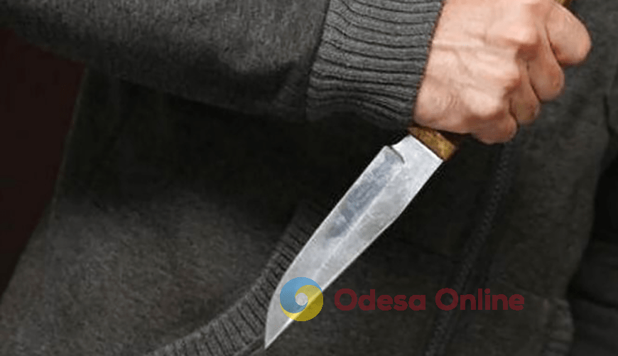 На Одещині пенсіонер зарізав сина одним ударом ножа