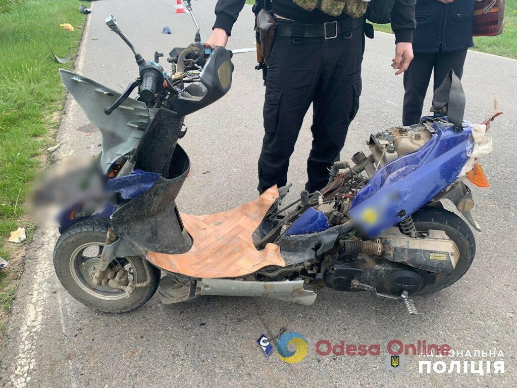 Неудачный разворот: в Одесской области автолюбитель отправил мопедиста в больницу