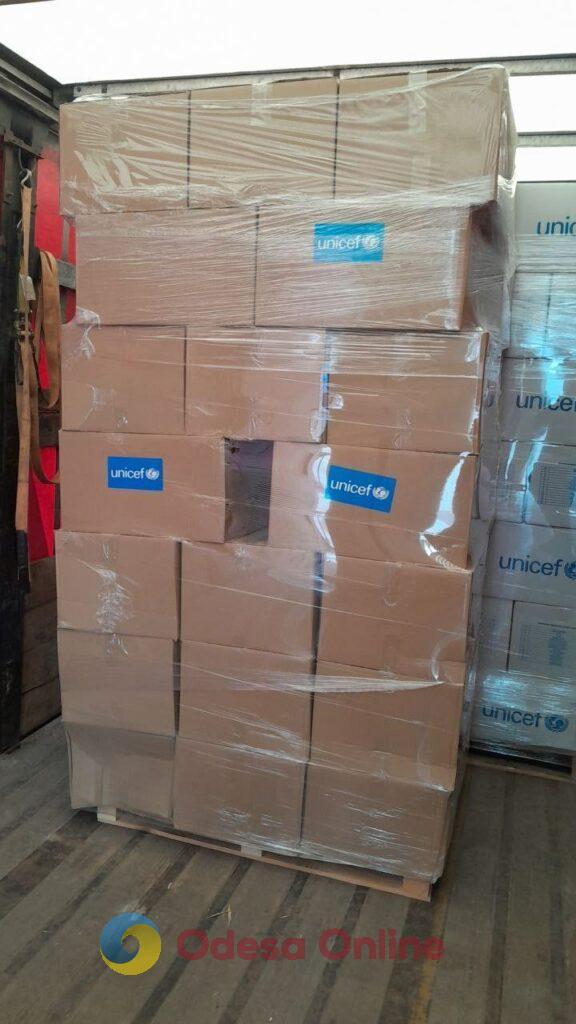 Одесса получила шесть тонн «гуманитарки» от ЮНИСЕФ
