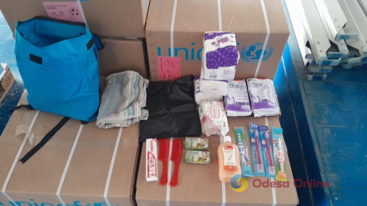 Одесса получила шесть тонн «гуманитарки» от ЮНИСЕФ