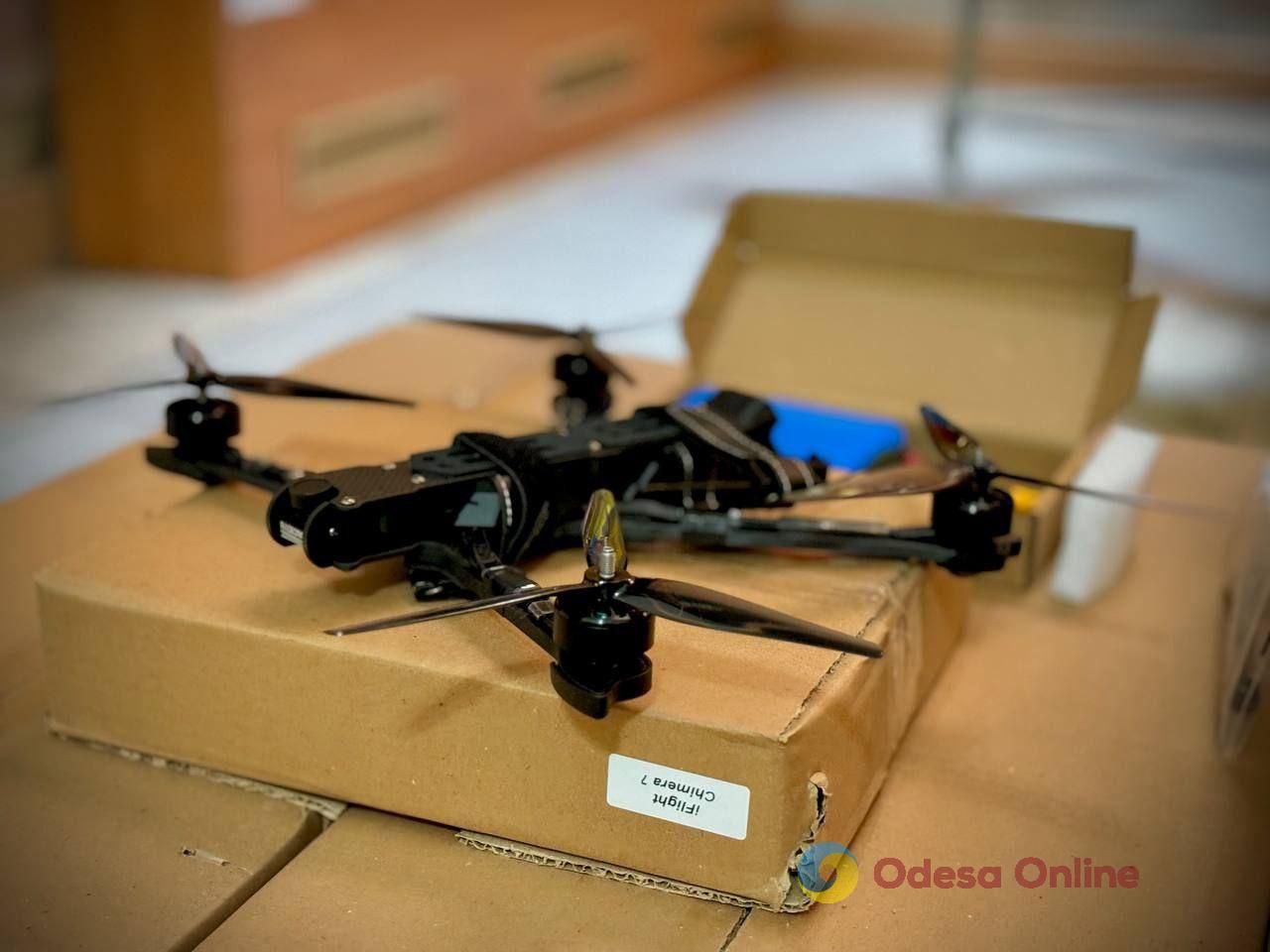 Допомога ЗСУ: Одеса передала українським захисникам 30 дронів