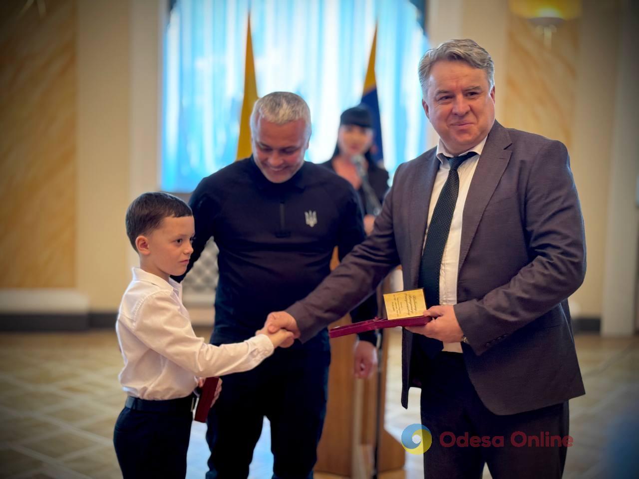 Одесщина: погибшего в результате российской атаки лоцмана Сергея Сурина посмертно наградили