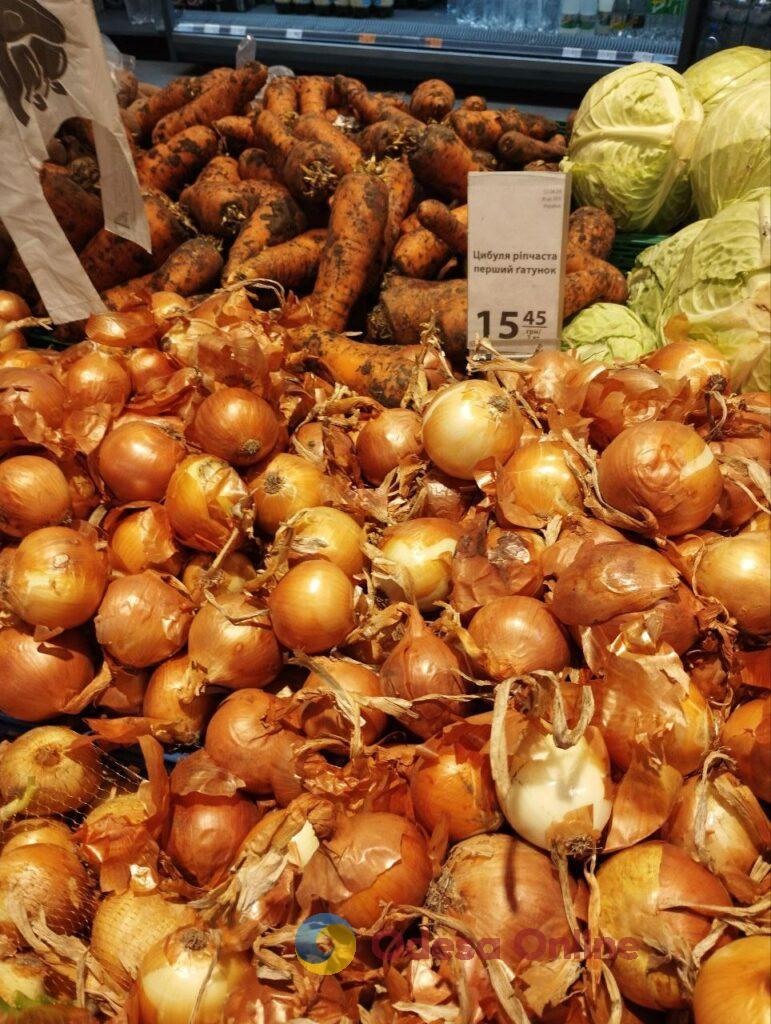Курка, соняшникова олія та яйця: огляд цін в одеських супермаркетах