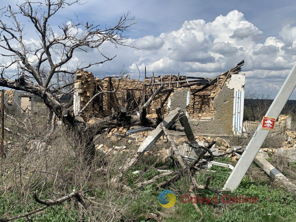 Зруйнована Білогірка — мешканці повертають життя до села