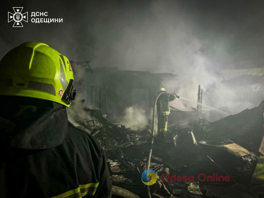 В Одесской области произошел пожар в многоквартирном доме (фото, видео)
