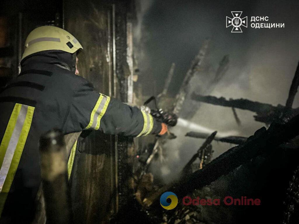 В Одесской области произошел пожар в многоквартирном доме (фото, видео)