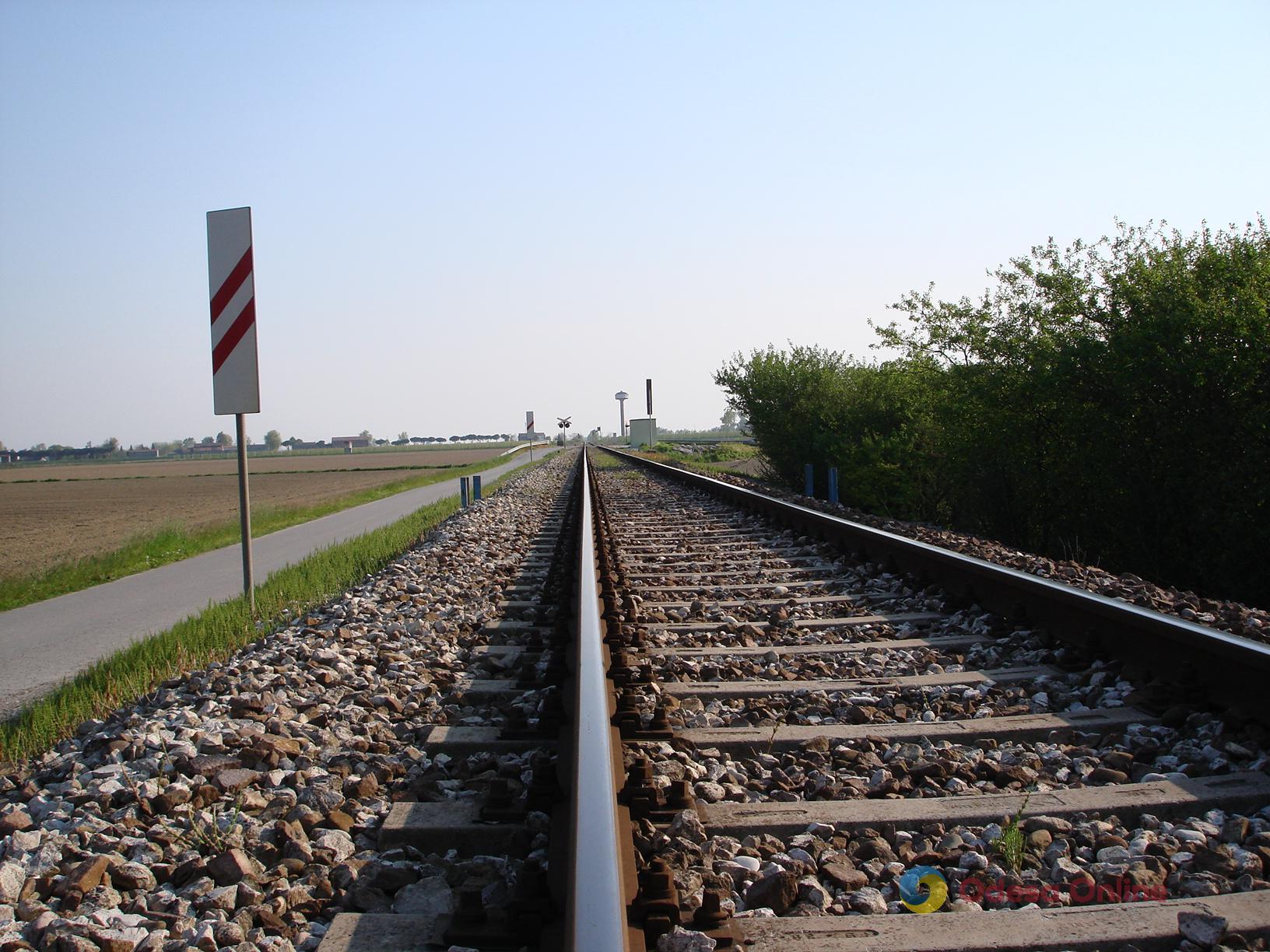 В Одесской области неизвестные подожгли релейный шкаф железной дороги