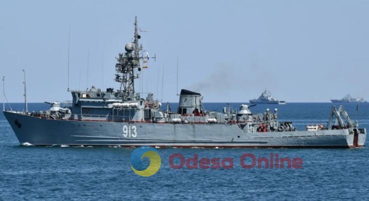 Украинские защитники уничтожили российский морской тральщик «Ковровец»